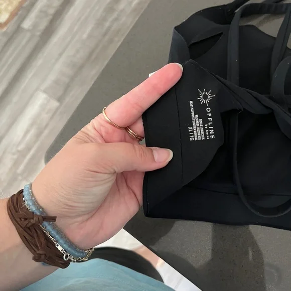 Aerie Offline Black Strappy Sports Bra - Picture 3 of 4